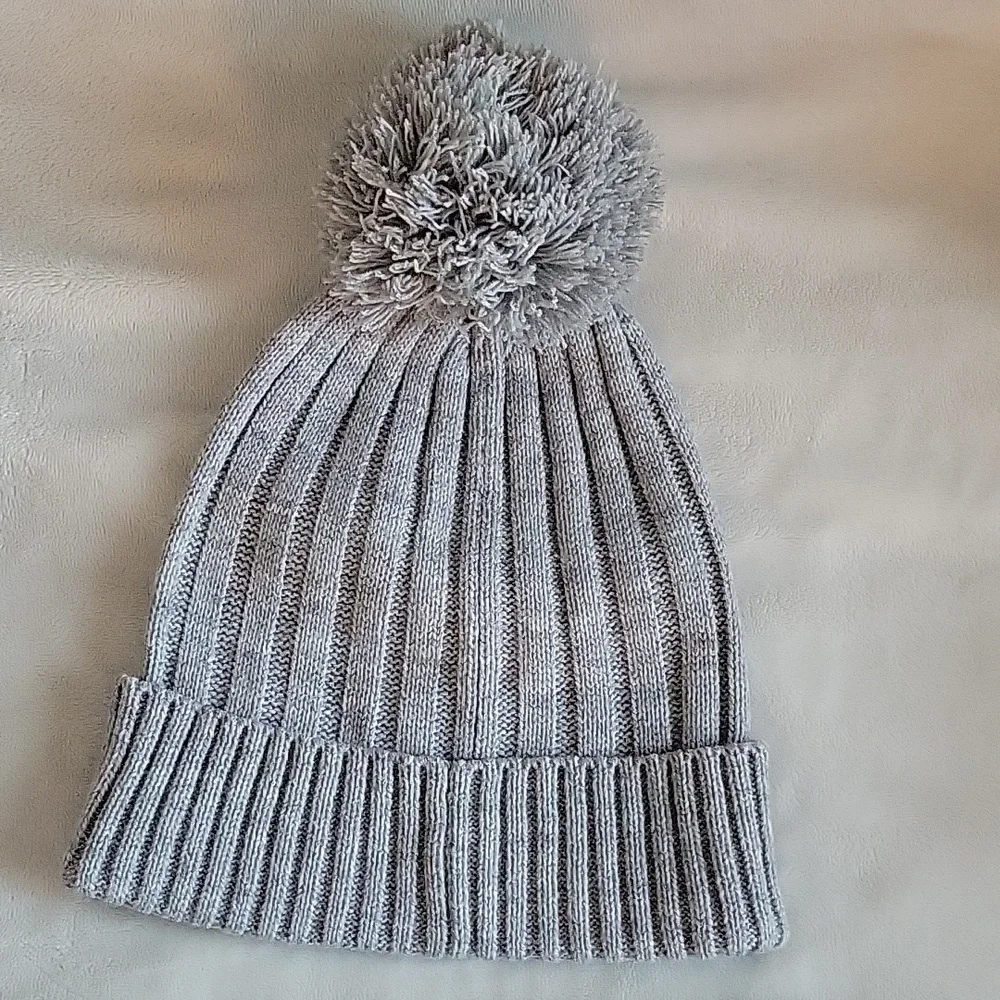 MK Ribbed Grey Beanie with Pom Pom - Picture 5 of 5
